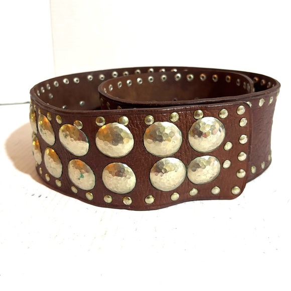 Motif Vintage Brown Studded Leather Belt